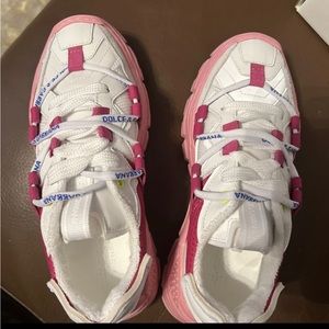 Dolce and Gabbana kids sneakers size 32 ( US1